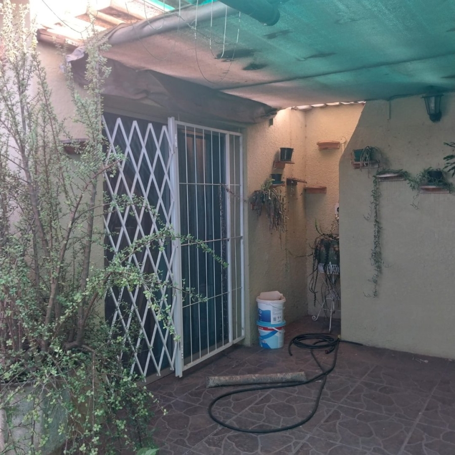 7 Bedroom Property for Sale in Carters Glen Northern Cape